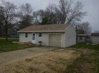 4960 23rd Ave, Fulton, IL 61252