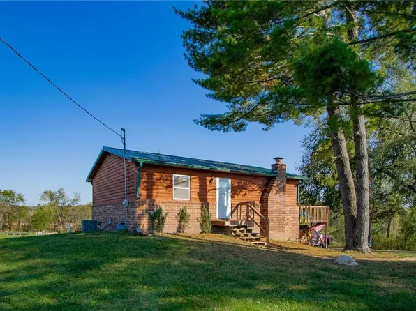 55710 200th Ave, Lacona, IA 50139