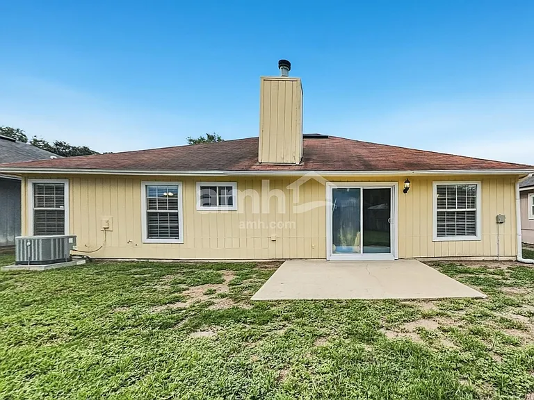 12612 N Ashglen Dr — Photo 16