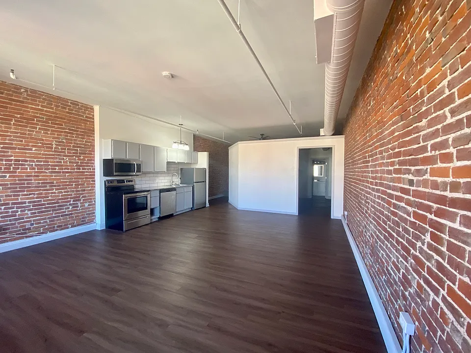 309 Delaware St #308