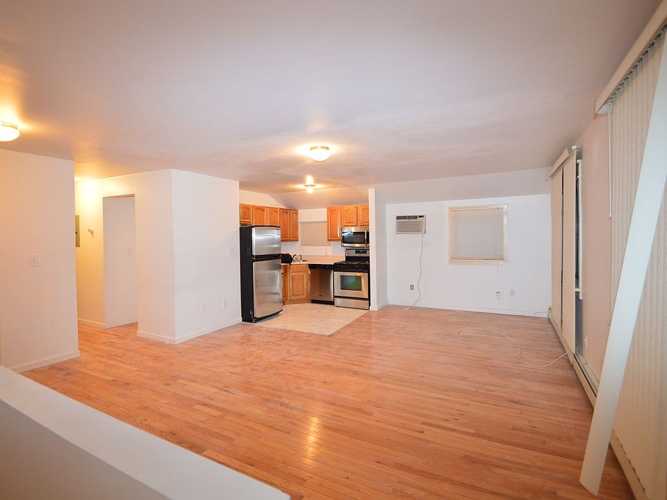 2nd image of 24110 148th Dr