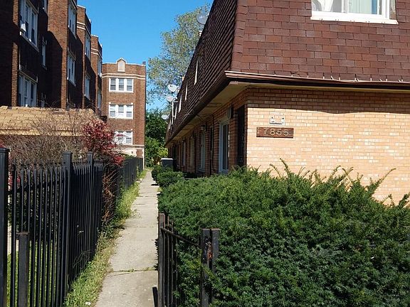 4th image of 7855 S Coles Ave APT D
