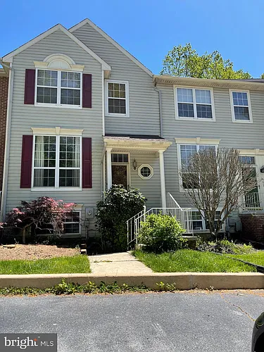 465 Woodstock Ln Photo 1