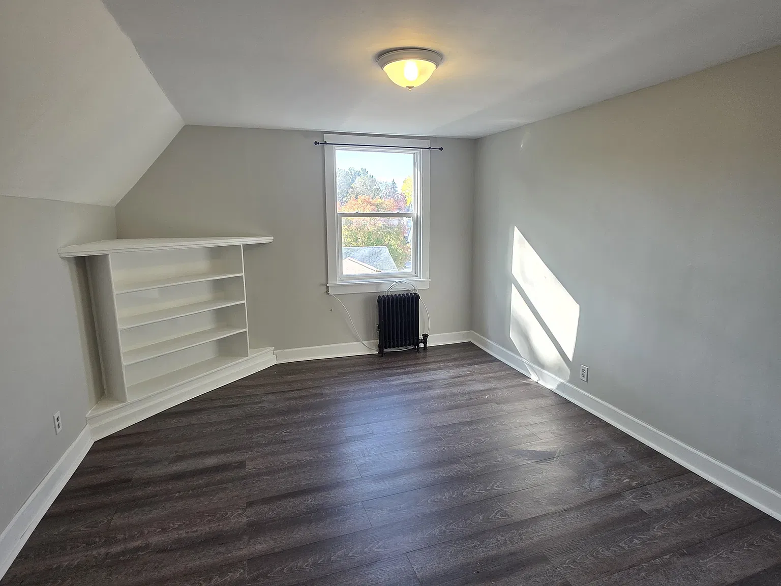 2 bed, $1,200 — Photo 1