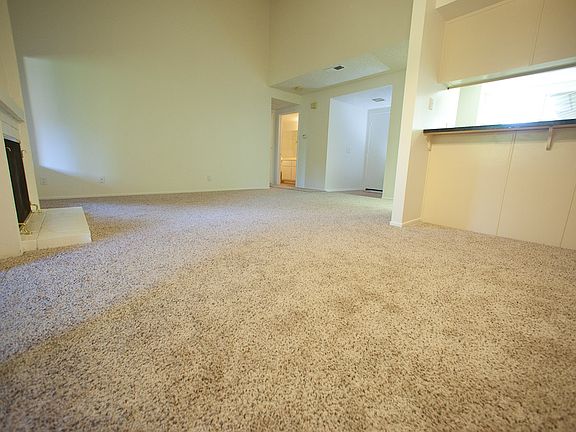 4th image of 424 Arbor Lane Ct APT 204