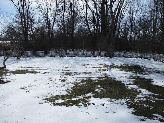 2nd image of 10520 E Garrison Rd