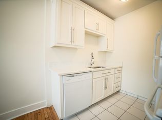 4201 Locust St #1P, Kansas City, MO 64110