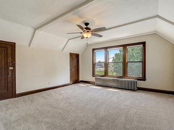3rd image of 4218 33rd Ave S #4218