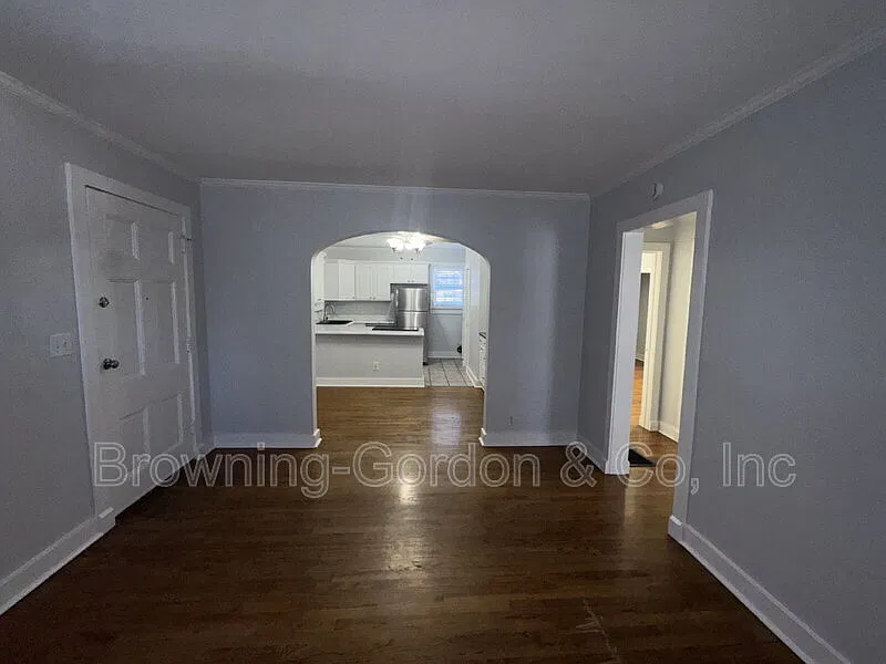 3 bed, 2.0 bath, 1989 sqft, $1,895 — Photo 4