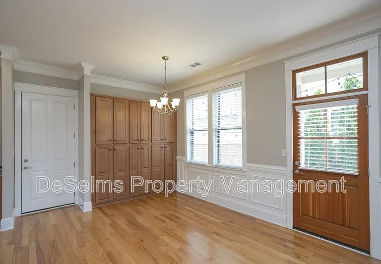 3866 Somers Ln — Photo 14