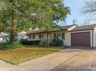 820 Hutton Pl, Saint Louis, MO