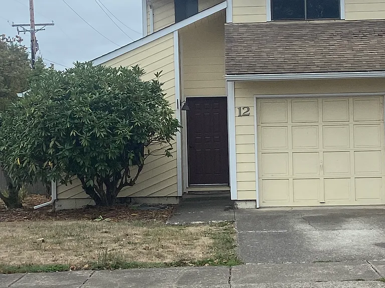 12 Kari Pl — Photo 1