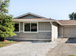 19810 Hill Ct #B, Burlington, WA 98233