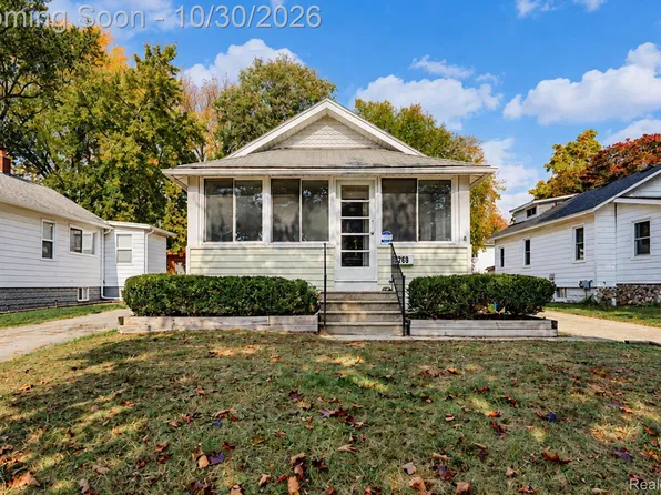 269 Walper Ave, Clawson, MI 48017