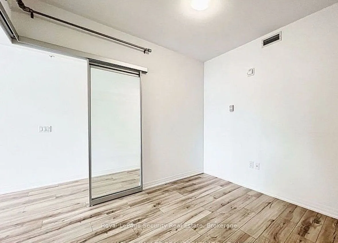 2 bed, $2,650 — Photo 4