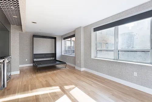 432 W 52nd St #4B Photo 1