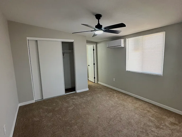 5608 S 16th Pl — Photo 9