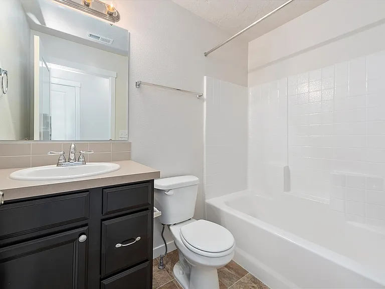 16732 Senden Ave — Photo 3