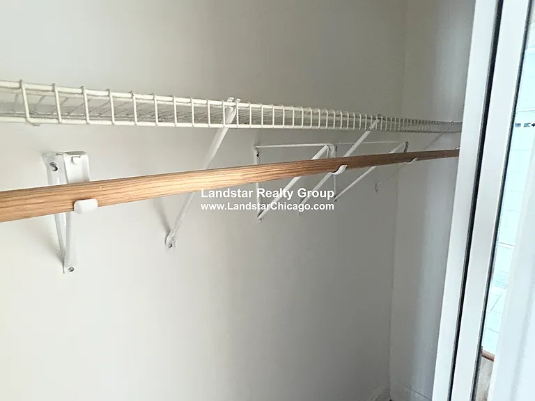 7320.5 N Ridge Blvd #2E — Photo 7