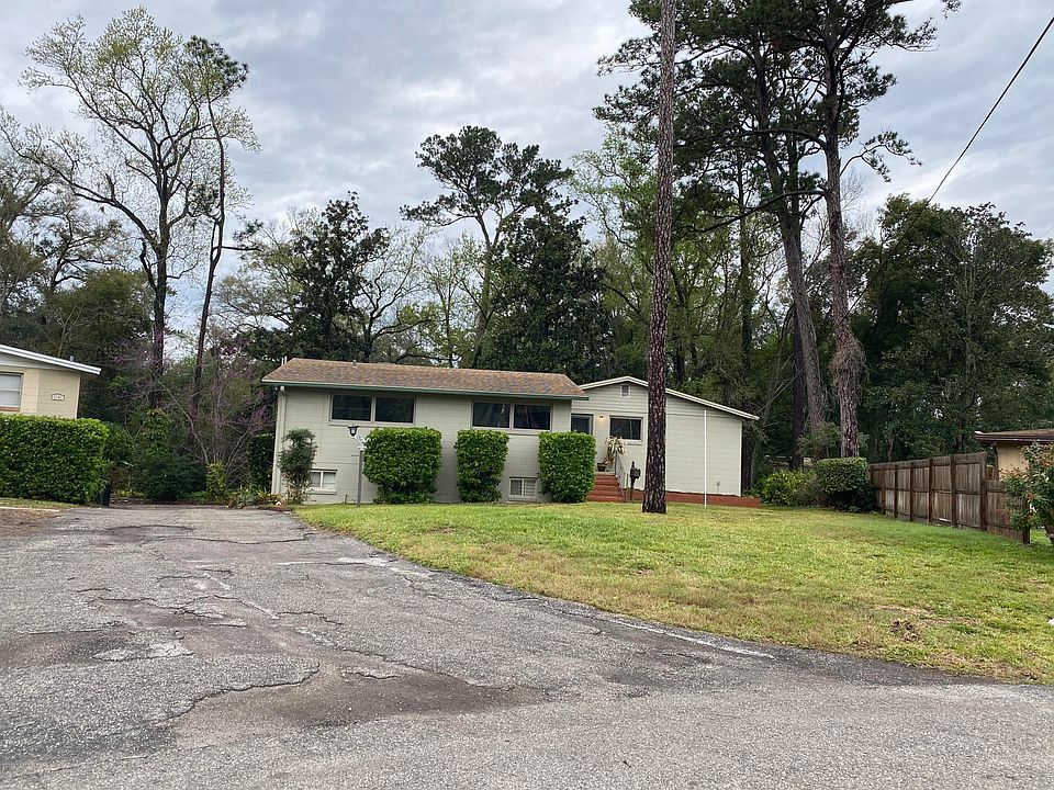 2nd image of 5105 S Pines Dr