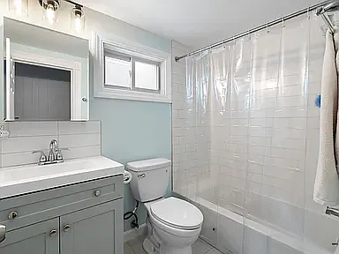 32 Clarendon St #32 — Photo 6