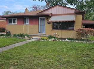 3879 Garfield St, Wayne, MI 48184