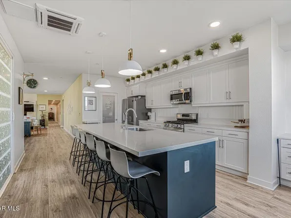 2870 Wagon Wheel Rd #203, Oxnard, CA 93036