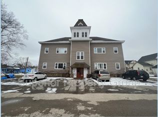 437 W Mill St UNIT 5, Columbus, WI 53925