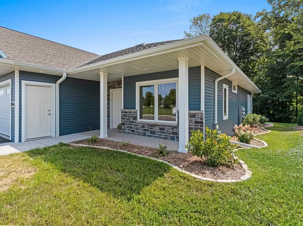 354 Division St, Luxemburg, WI 54217