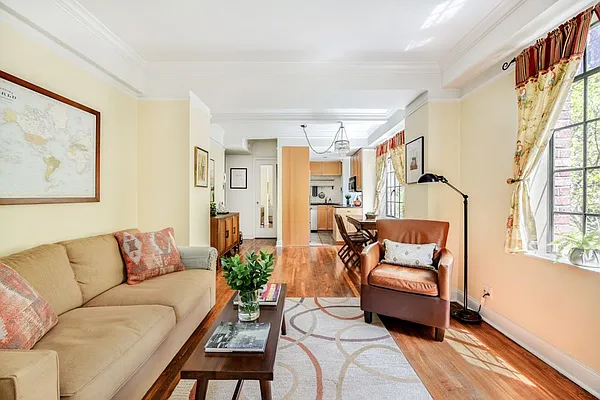 Sold by Compass | media 10