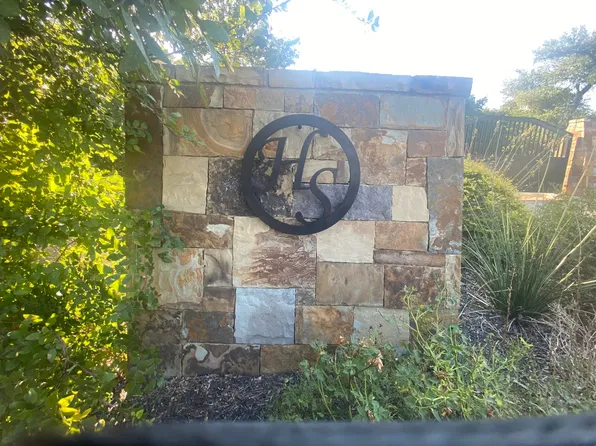 105 Beaver Creek Ct, Weatherford, TX 76087