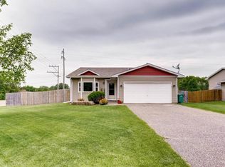 7111 Brian Dr, Centerville, MN 55038