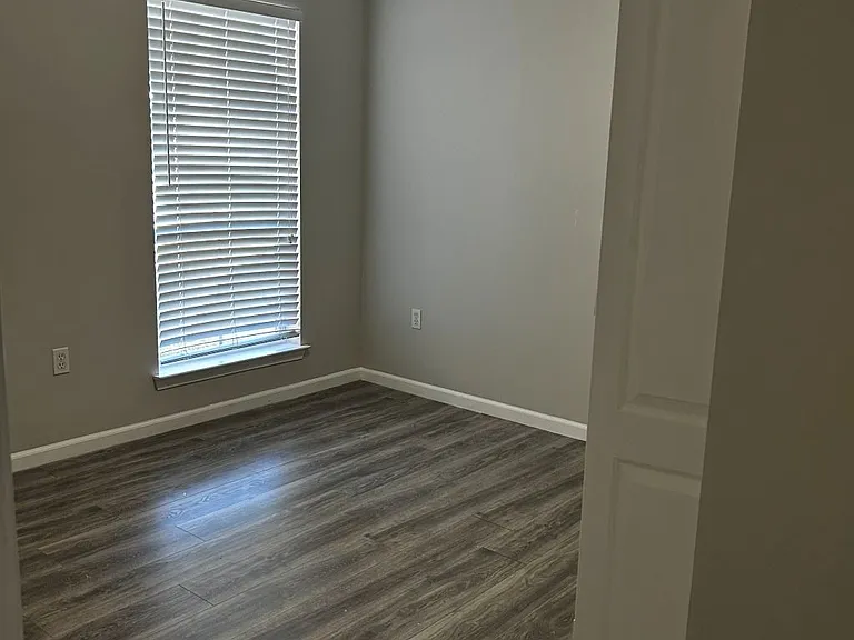 13363 Parwood Ave #3 — Photo 7