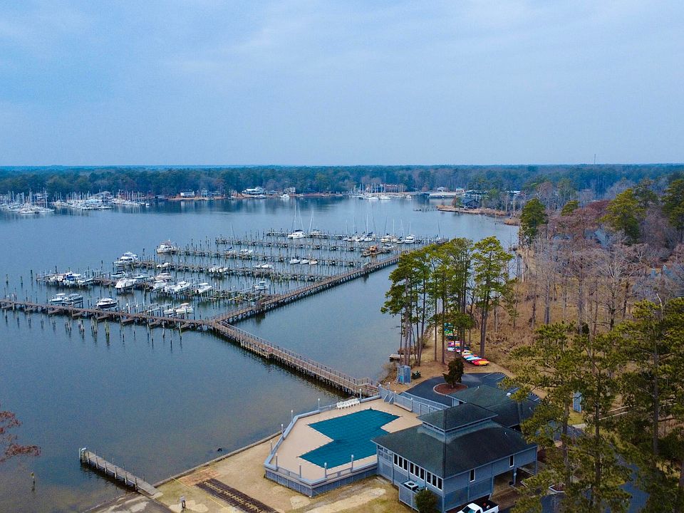1st image of 27 Pelican Bay Road