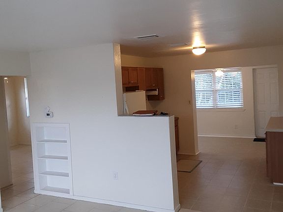 2nd image of 48 Alamanda Dr