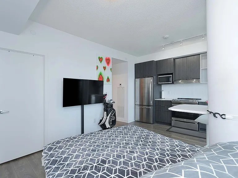 2520 Eglinton Ave W #1205 — Photo 14