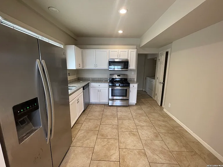 743 Eleanor Ave #101 — Photo 2