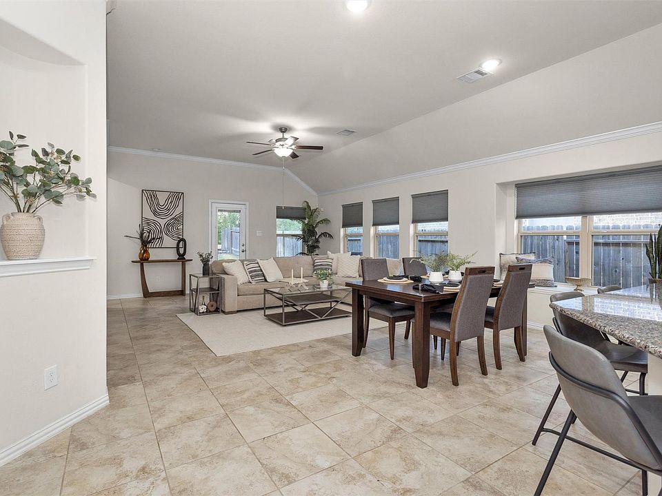 1st image of 428 Auburn Pines Dr