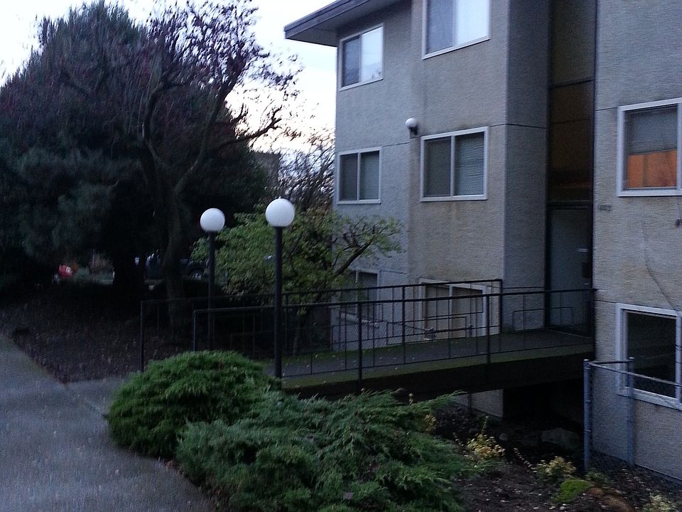 1803 14th ave