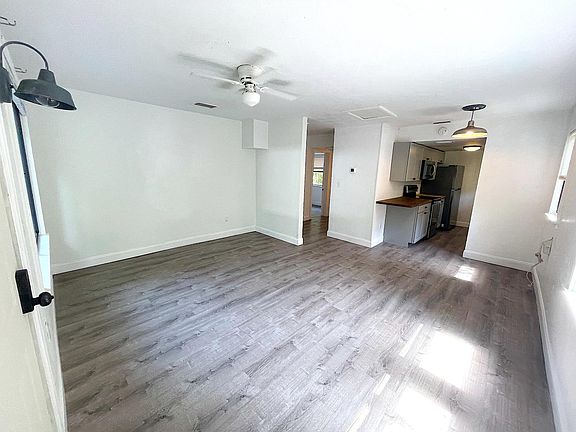 5th image of 1394 41st St
