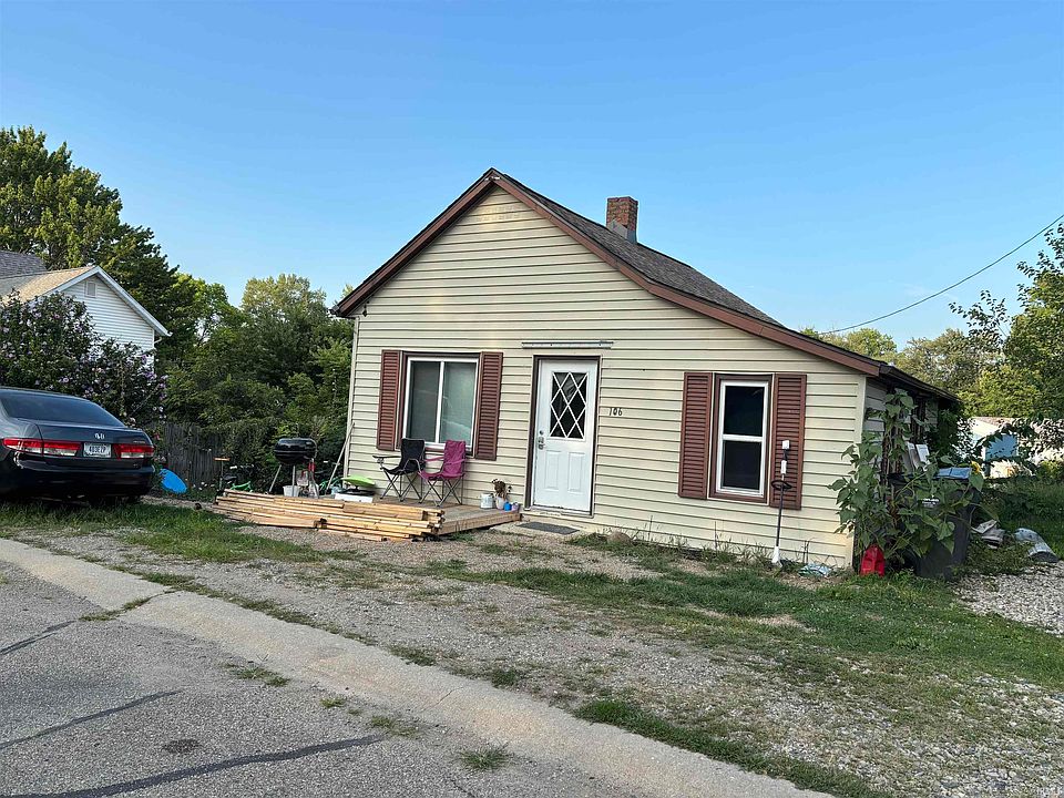 1st image of 106 N Clay St