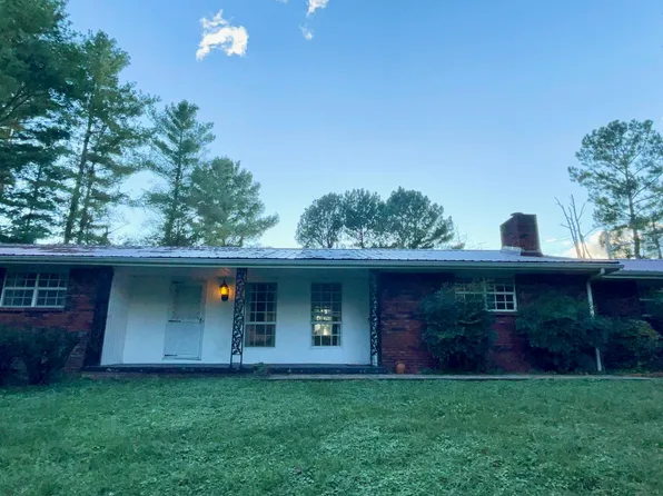 145 Wesley Ln, Harrogate, TN 37752