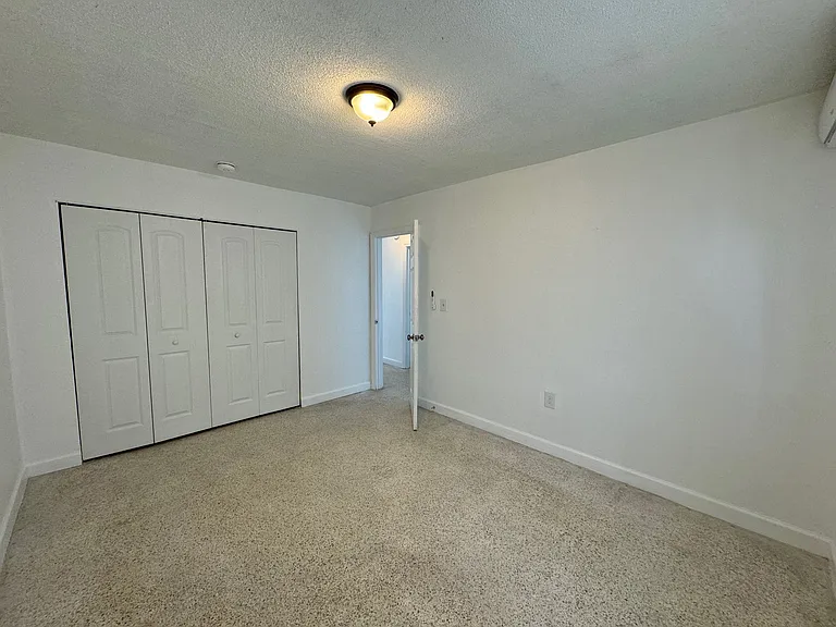 1361 SW 4th St #4 — Photo 10