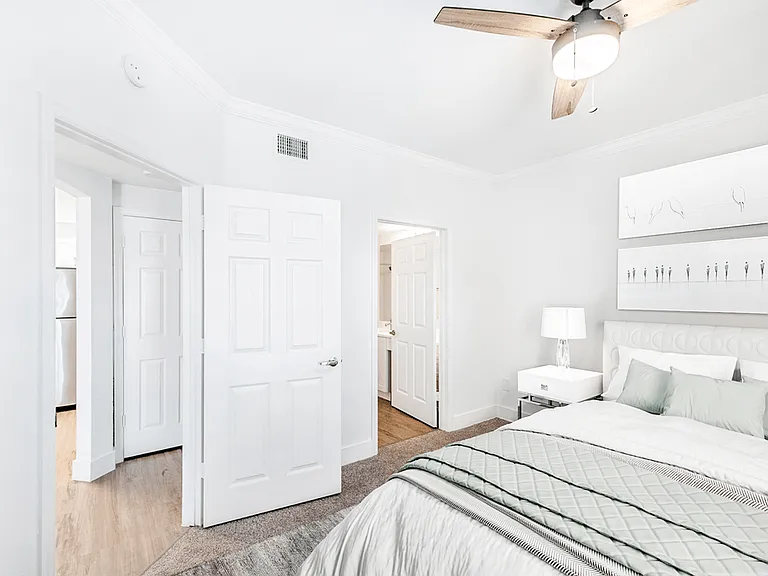 The Estates at Wellington Green Apartments — Photo 41
