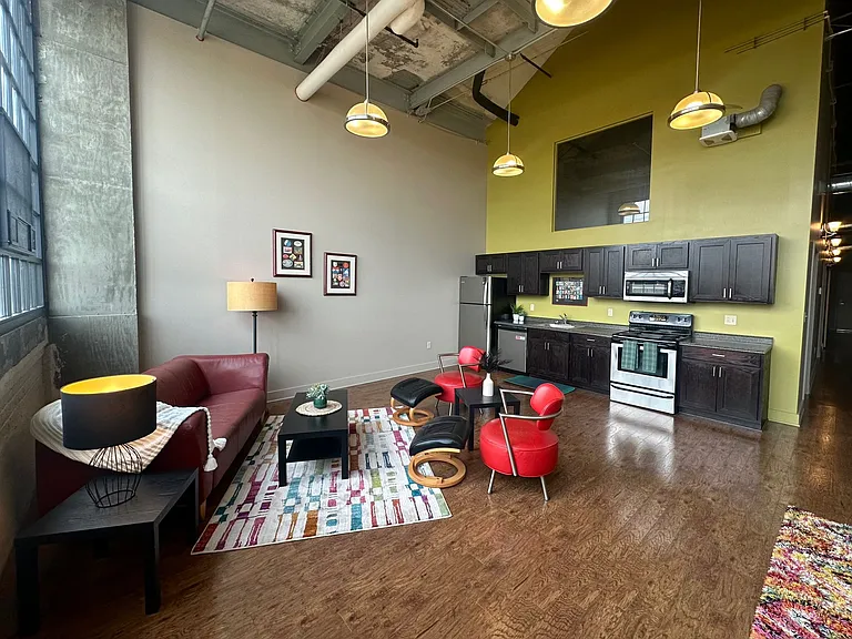 2320 Lofts — Photo 5