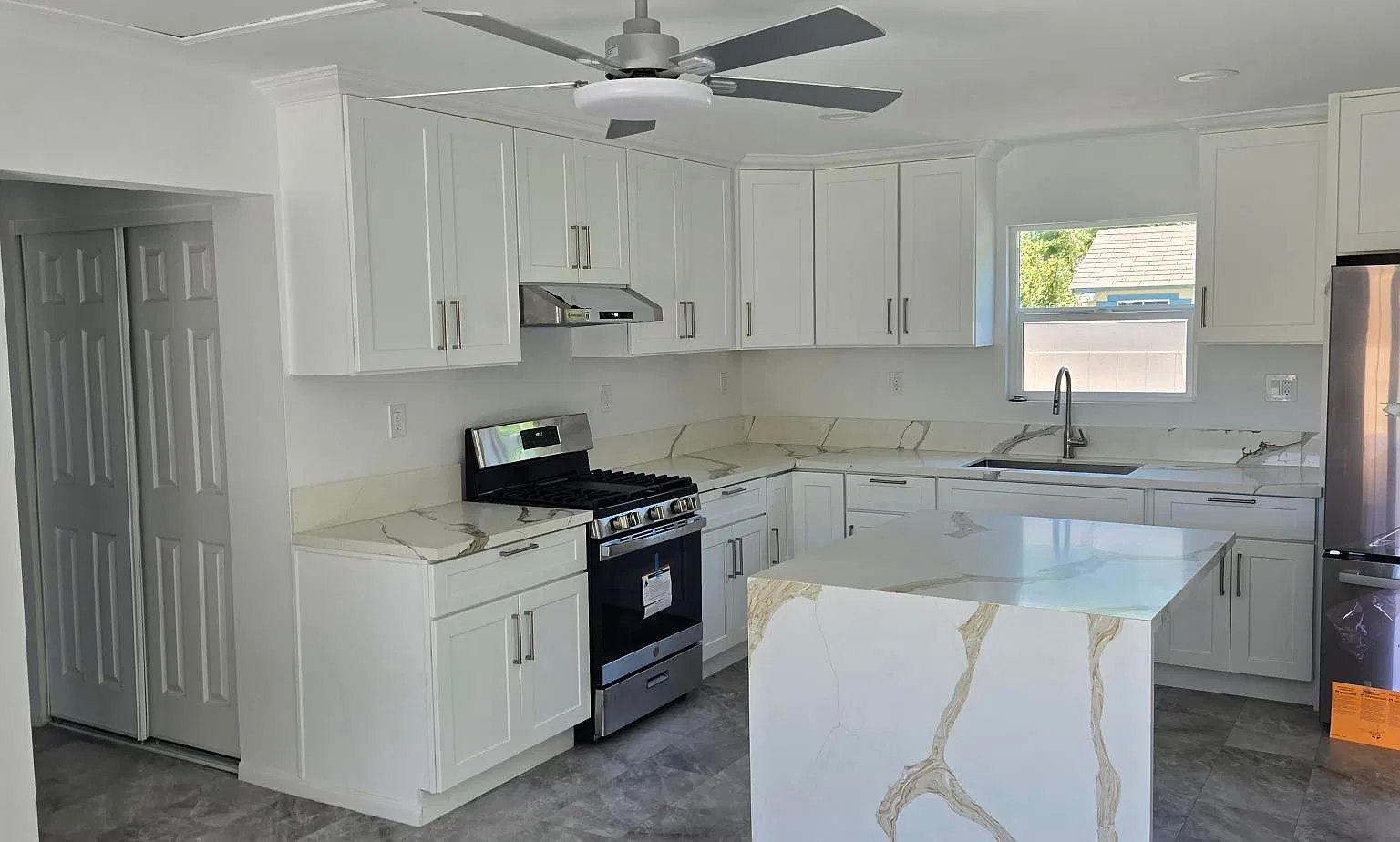 2 bed, 2.0 bath, 800 sqft, $2,600 — Photo 4