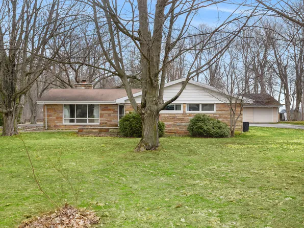 61321 Frances St, Cassopolis, MI 49031