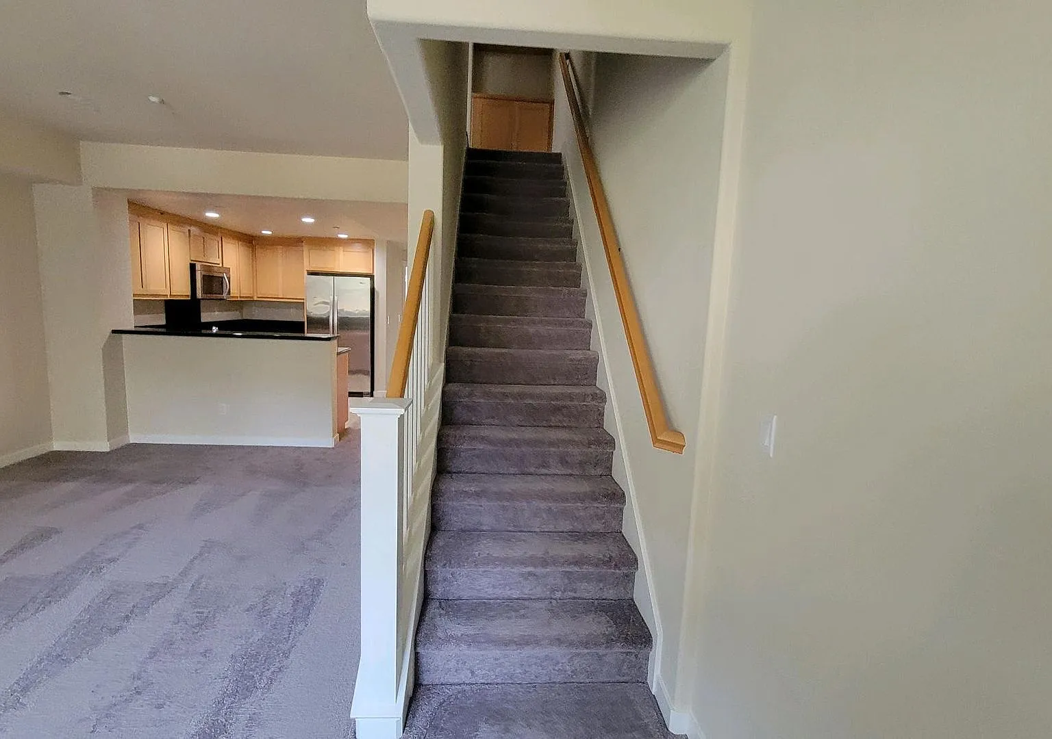 Epic REA: Stunning 4BR+4BA Modern Townhouse at Candlestick Cove — Photo 4