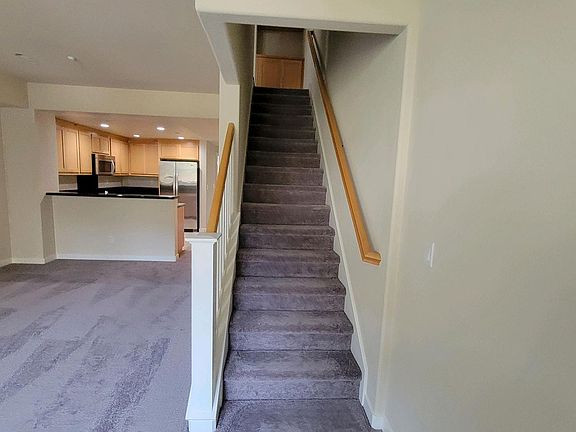 4th image of 109 Otter Cove Ter