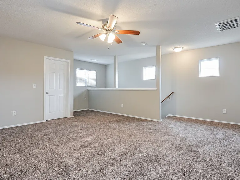 1020 Gelfield Rd — Photo 2